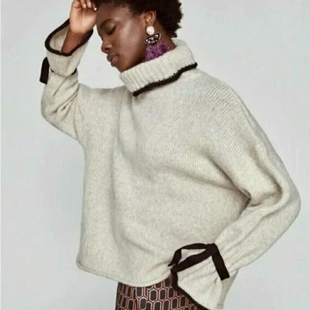 ZARA Alpaca Oversized Turtleneck Sweater with Bow Cuffs in Oatmeal Brown Small
